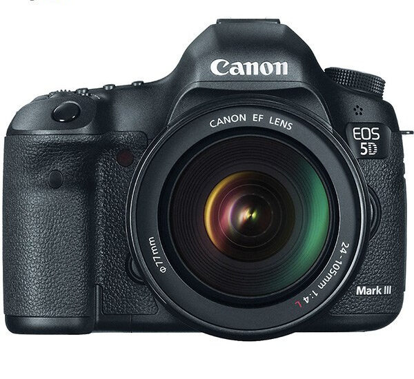 دوربین دیجیتال کانن مدل EOS 5D Mark III به همراه لنز 24-105 میلی متر L