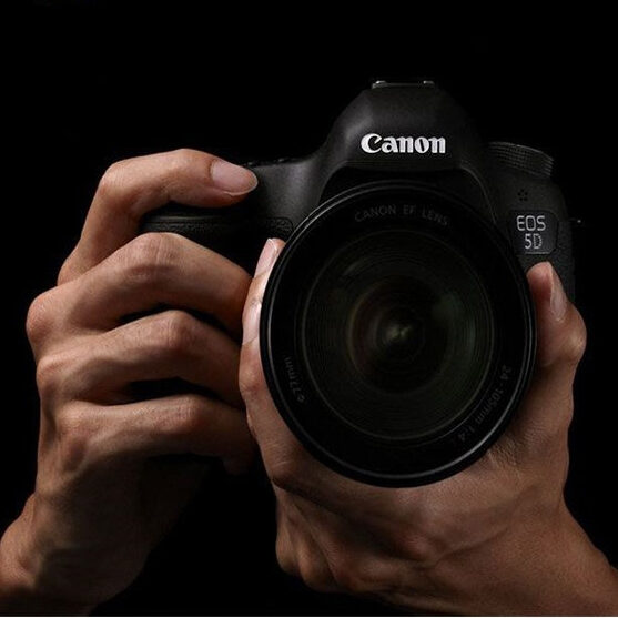 دوربین دیجیتال کانن مدل EOS 5D Mark III به همراه لنز 24-105 میلی متر L